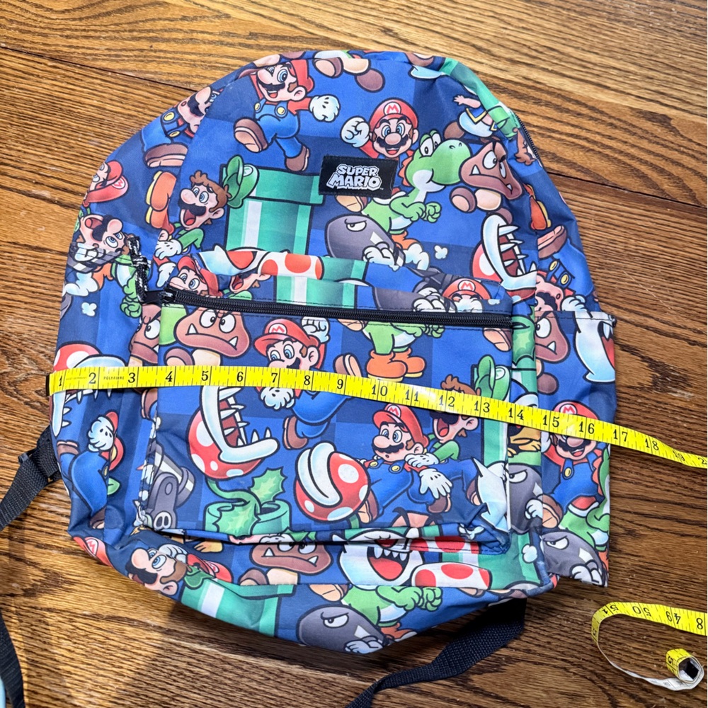 Super Mario Kids Backpack - Picture 4 of 7